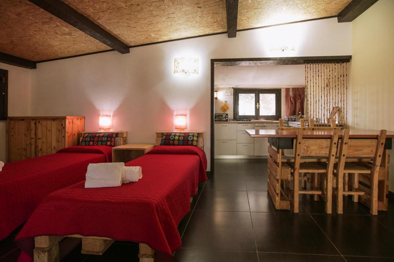 Dependance In Villa Con Piscina Ragusa Eksteriør bilde