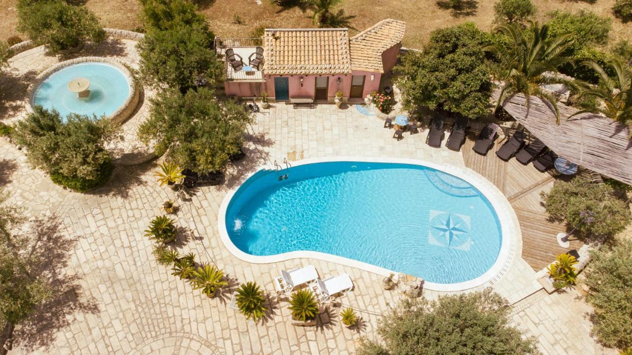 Dependance In Villa Con Piscina Ragusa Eksteriør bilde