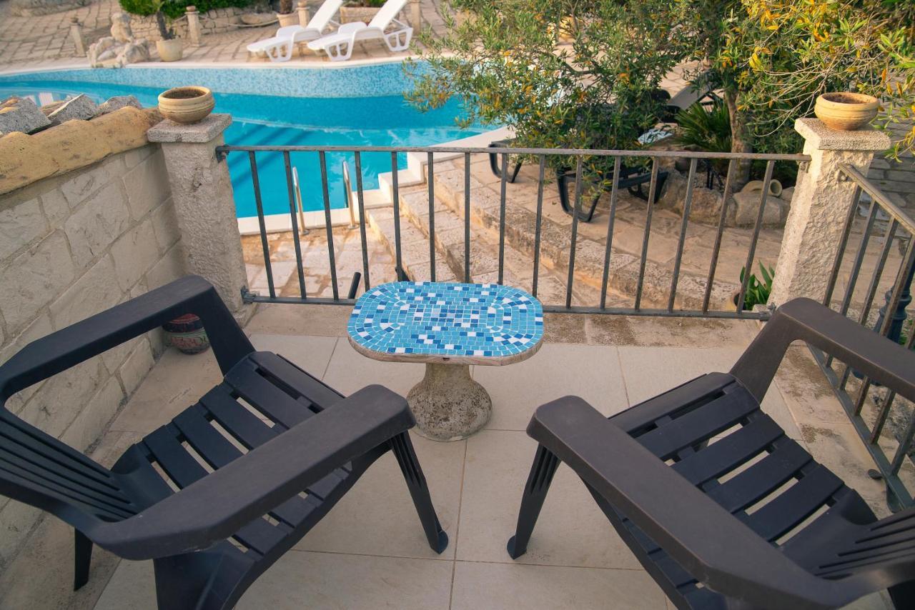Dependance In Villa Con Piscina Ragusa Eksteriør bilde