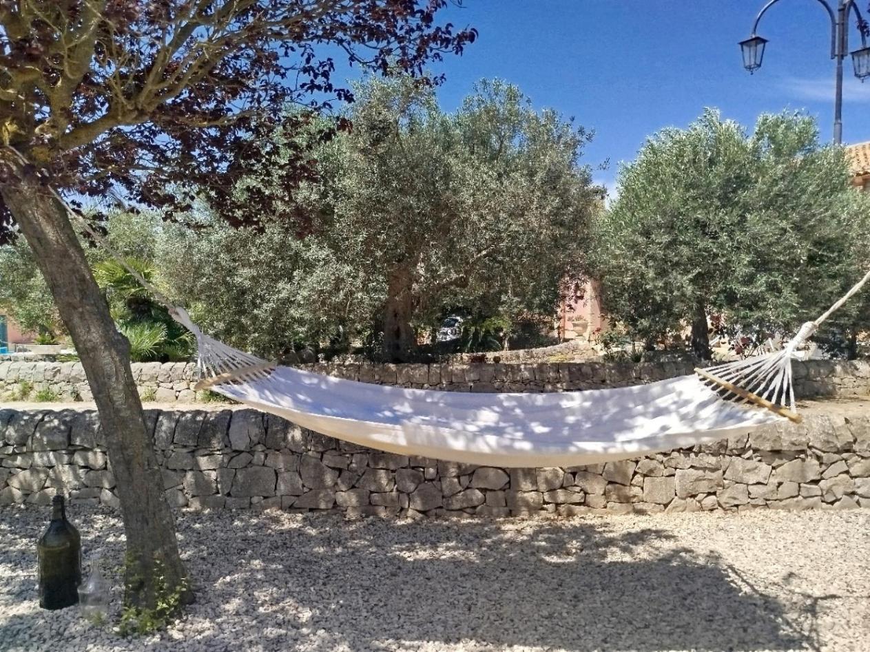 Dependance In Villa Con Piscina Ragusa Eksteriør bilde